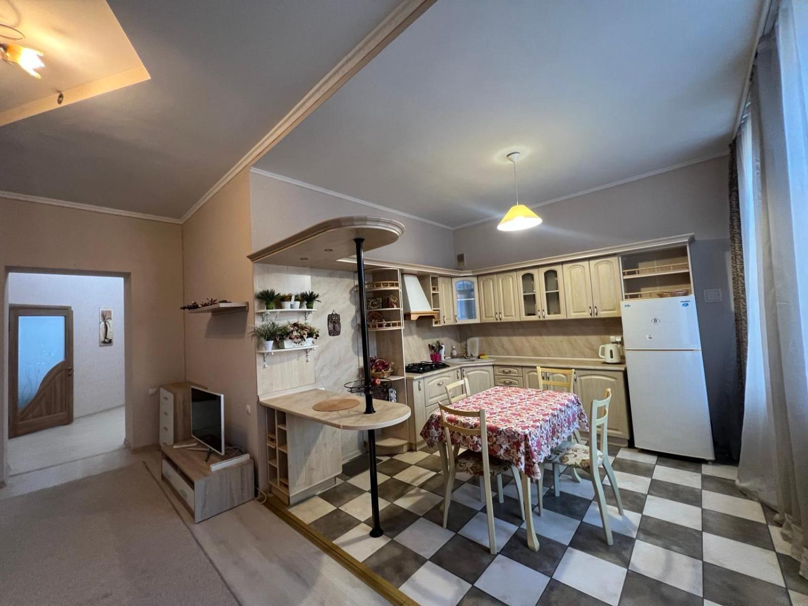 Apartment On Baseinaya Street 13 Kiev Bagian luar foto
