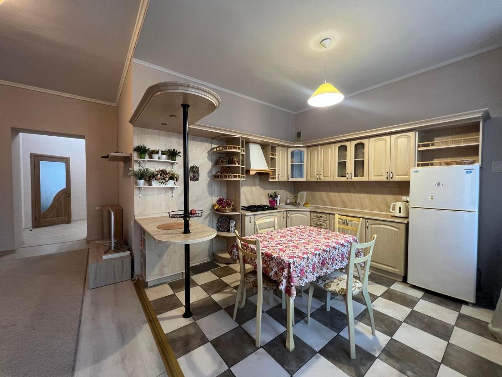 Apartment On Baseinaya Street 13 Kiev Bagian luar foto